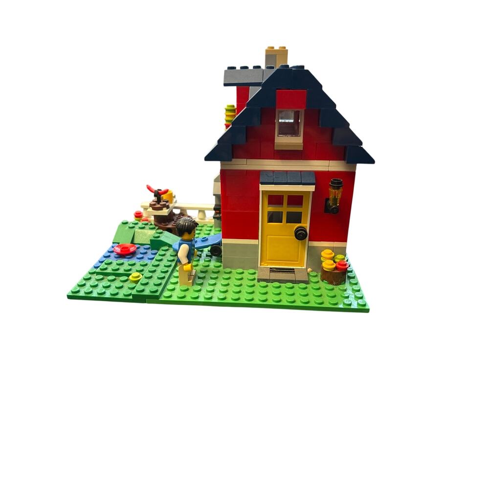 LEGO Creator 3-in-1 Small Cottage (set 31009)